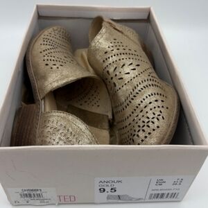 Not Rated Anouk Gold Metallic Shimmer Side Zip Laser Cut W Booties, 9.5